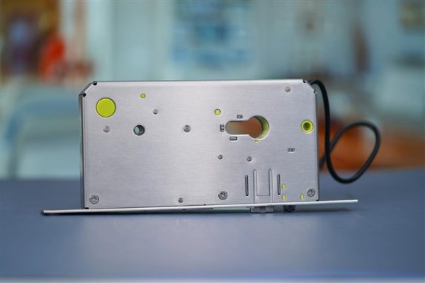 可视屏+猫眼配齐!小米智能门锁M20大屏猫眼版图赏