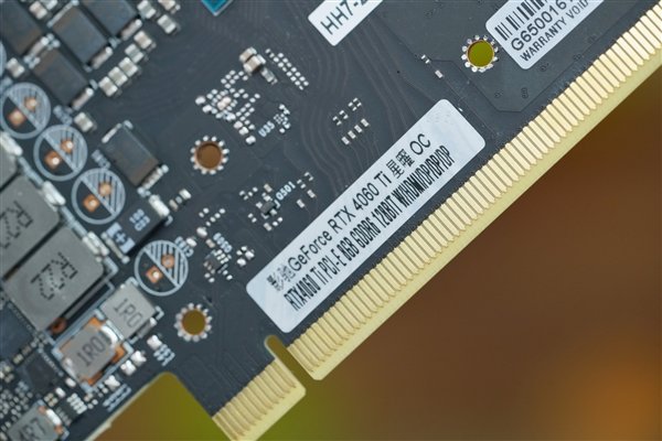 纯白千层镜!影驰RTX 4060 Ti 8GB星曜OC图赏