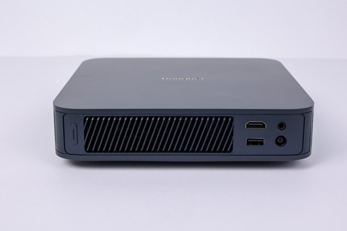 薄至一本书 小体积也能实现高亮度 当贝轻薄激光投影D5X Pro评测