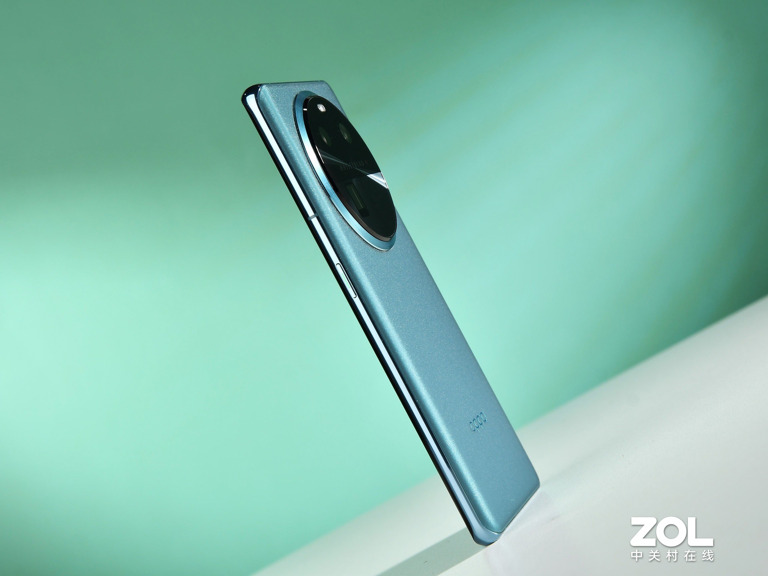 【有料评测】标准版也能打巅峰赛?OPPO Find X6全面评测