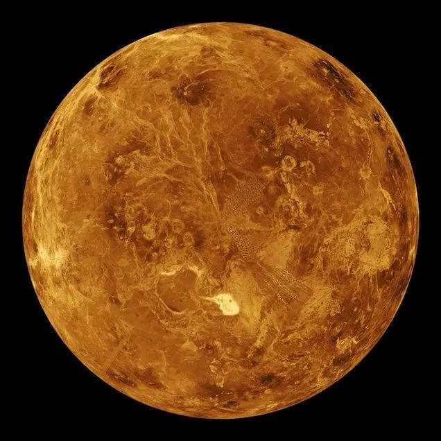 金星地表温度接近482.22°C，而科学家推测几百万年前它和现在的地球一样｜NASA