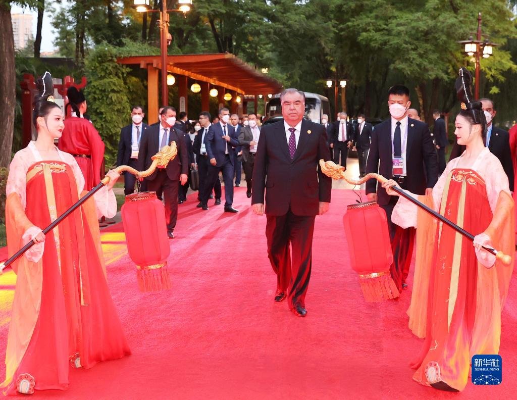 中国-中亚峰会|中亚五国元首夫妇出席欢迎仪式