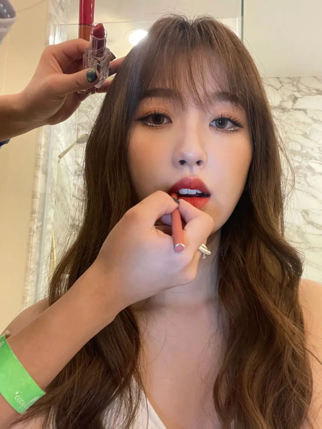 眼突计怎么用美人计｜碎钻不值钱，放眼睛上正合适_https://www.jmylbn.com_新闻资讯_第17张