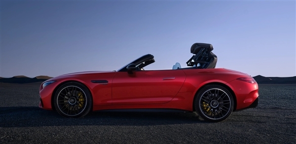 奔驰最美的敞篷跑车!全新AMG SL63登陆国内 依旧搭载V8发动机