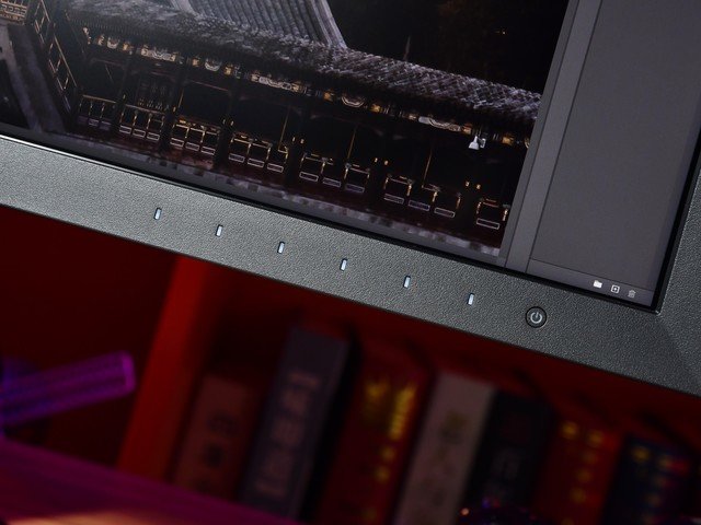 【有料评测】EIZO CG2700X评测:34800元的27英寸专业色彩管理4K显示器