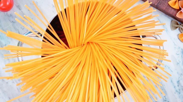 激光高配 升级加量 VIDDA三色激光智能投影C1S评测