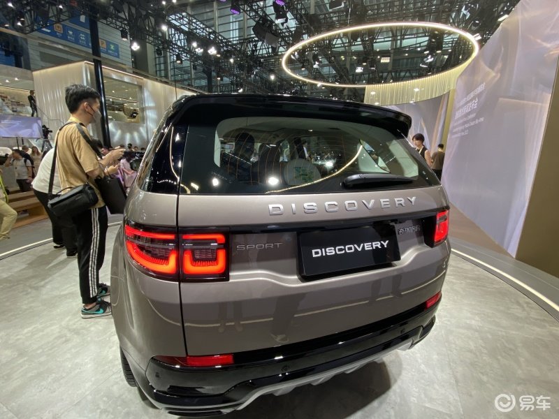 2023粤港澳大湾区车展新款路虎发现运动版首发