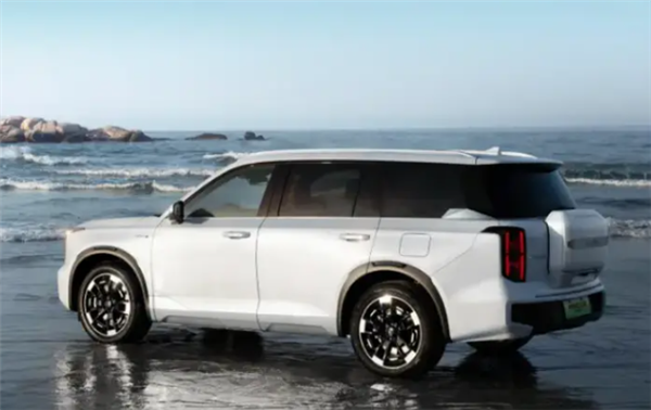 30万能拿下!广汽传祺旗舰插混SUV ES9配置曝光:6座、7座两种布局