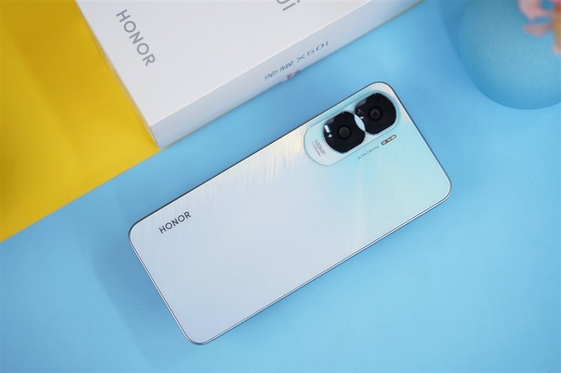 一亿像素兼顾轻薄!荣耀X50i评测:超大双存千元行列新标杆