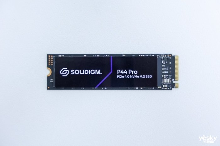 是“新秀”也是巨头 Solidigm P44 Pro固态硬盘上手评测