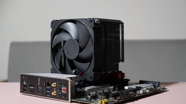 CPU温度90度算正常吗?