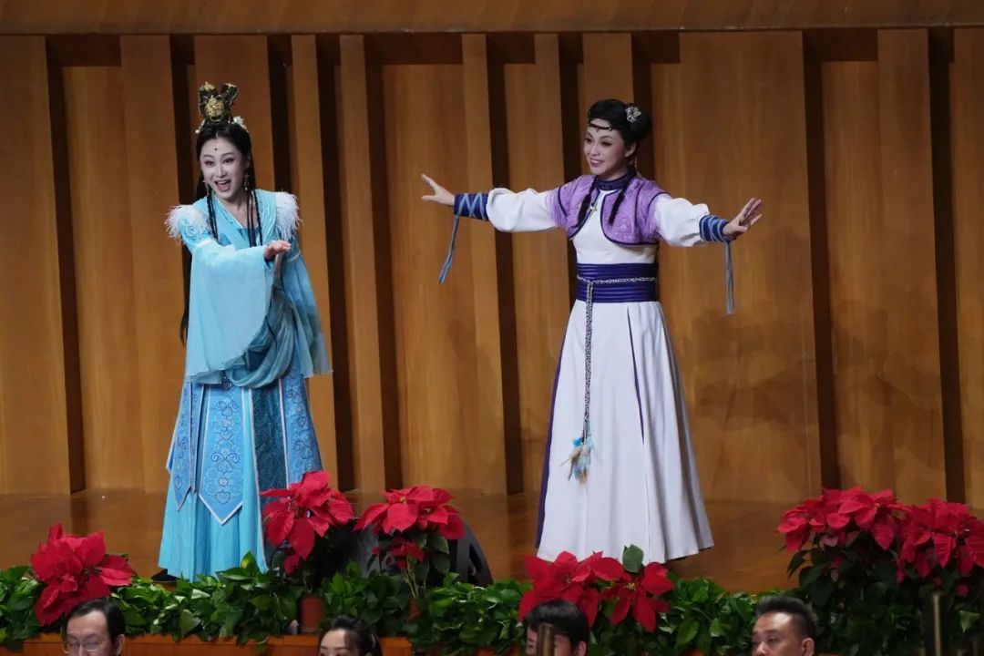 民族交响歌剧音乐会《莫高窟》演出现场