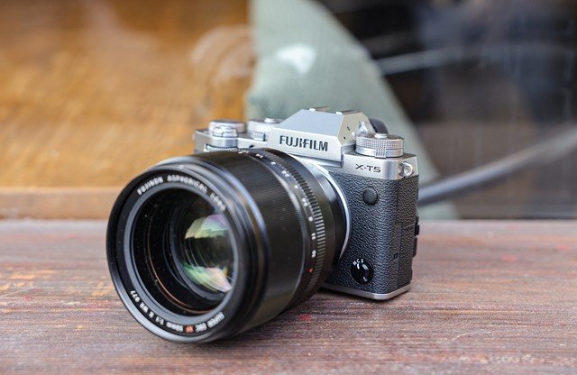 4000万像素6.2K视频 富士无反相机X-T5解析