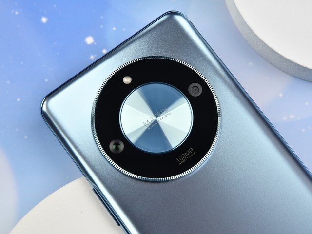 【有料评测】荣耀X50全面评测:5800mAh超大电池 续航新巅峰