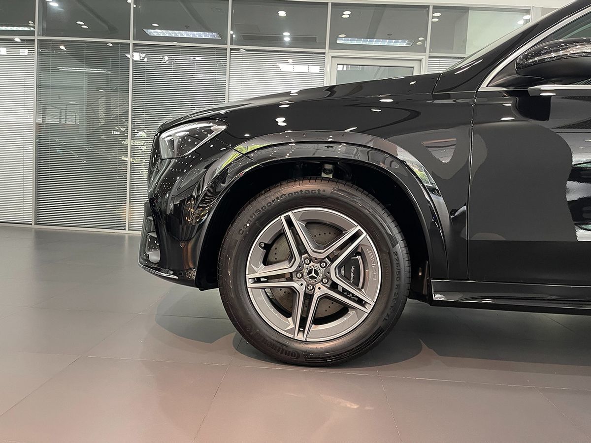 尽快国产吧!价格和空间打不过宝马X5,2024款奔驰GLE到店实拍