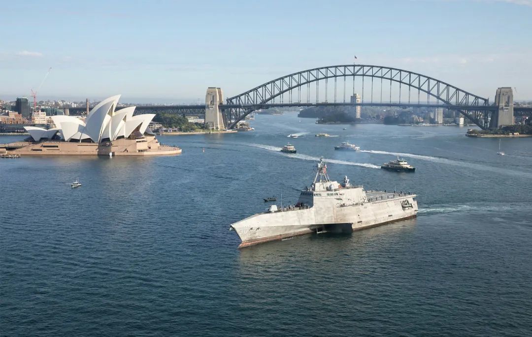 美国海军“堪培拉”号濒海战斗舰前不久在澳大利亚服役成军。