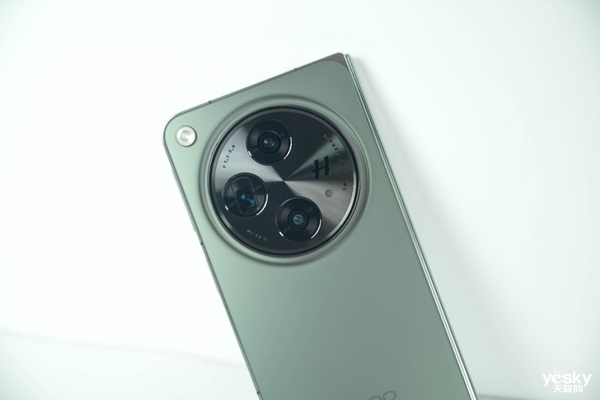 首个折叠像素传感器,OPPO Find N3提供媲美一英寸的画质