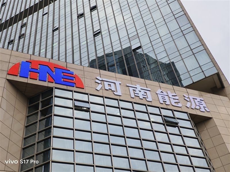 8mm机身以下我最能打!vivo S17 Pro评测:3499元轻薄手机之王