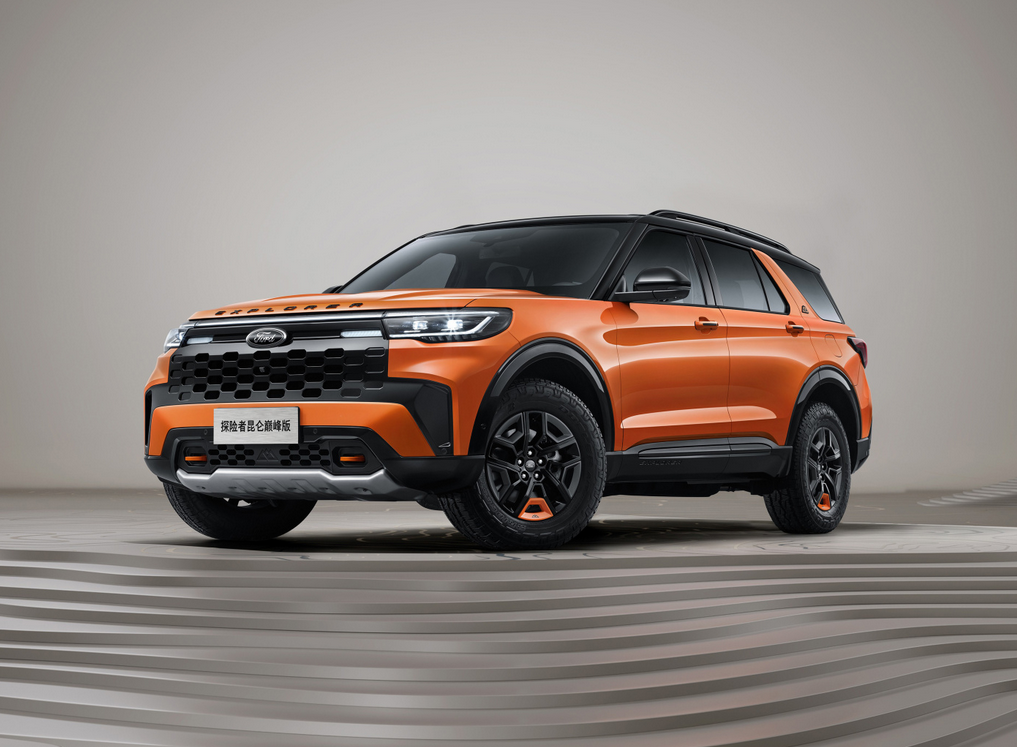 去远方的车有了 福特探险者昆仑巅峰版 6座和7座都是39.98万元