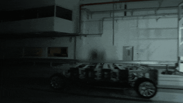 远超国标!五菱神炼电池硬核测试:同一电池包挑战“铁人三项”