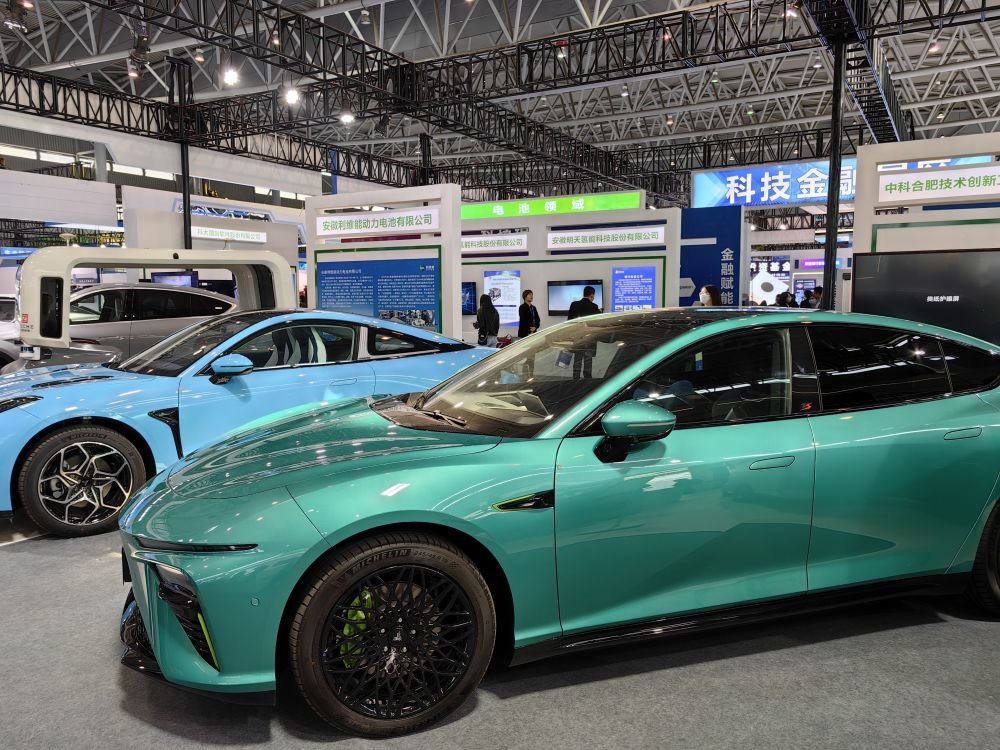 第二届科交会上展出的新产品。新华社记者马姝瑞 摄