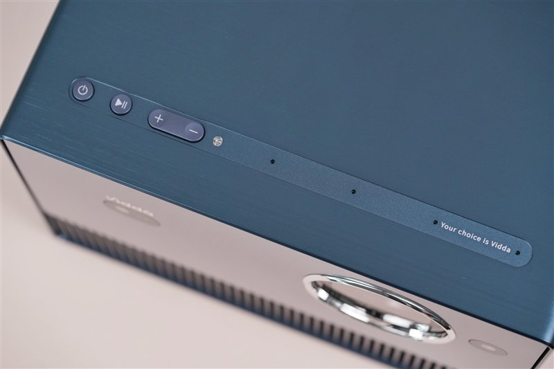 色彩亮度我都要!Vidda C1S评测:三色激光画质优秀 同亮度碾压单激光