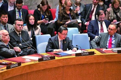 2月24日，在位于纽约的联合国总部，中国常驻联合国代表团临时代办戴兵在安理会乌克兰问题公开会上发言，阐述中方关于政治解决乌克兰危机的立场。 新华社发