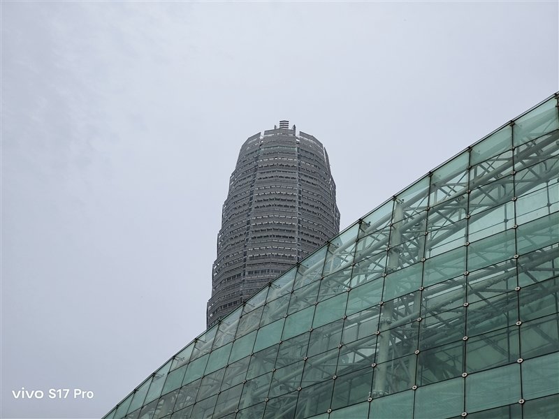 8mm机身以下我最能打!vivo S17 Pro评测:3499元轻薄手机之王