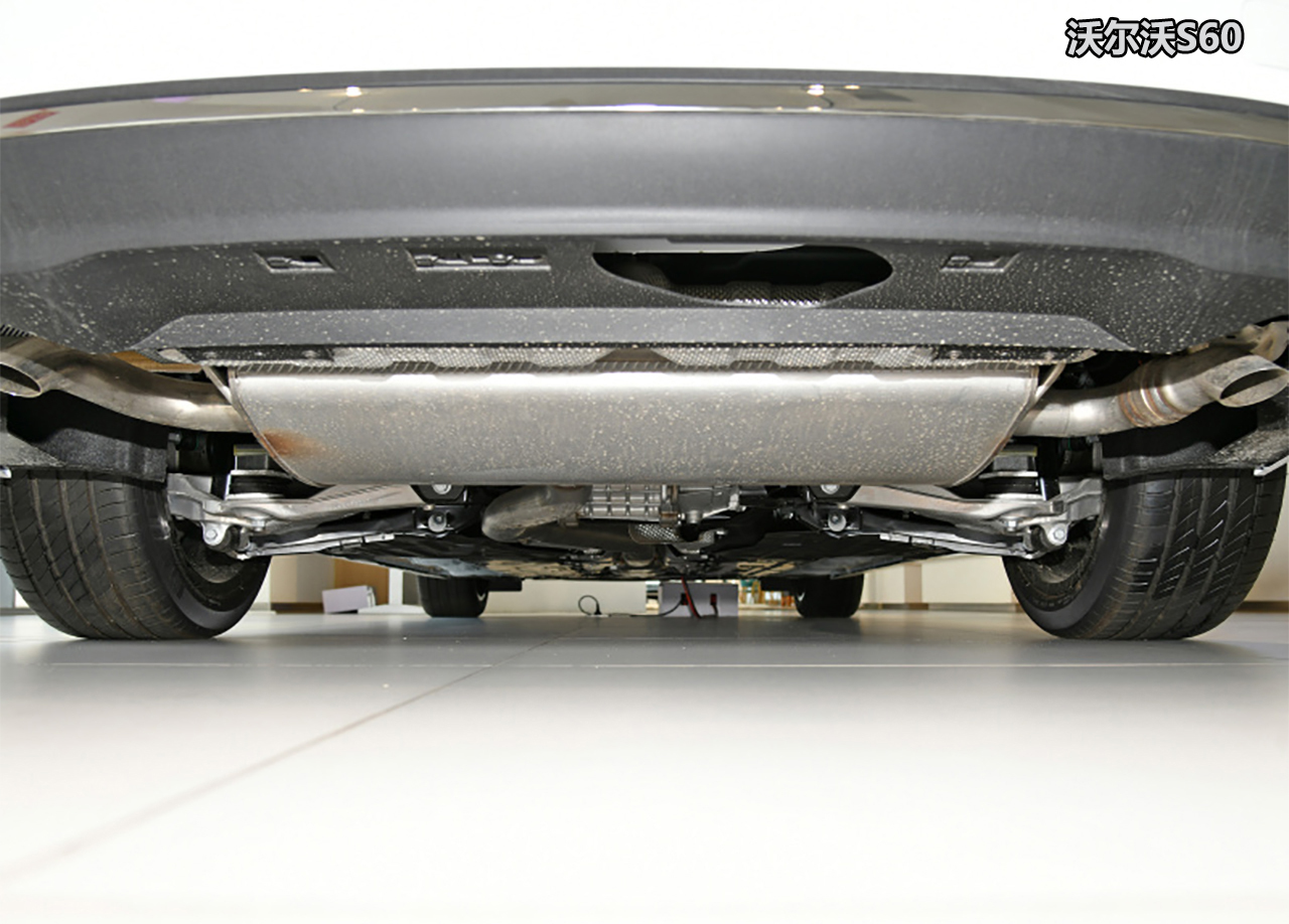 谁是更运动的豪华中级车?沃尔沃S60对比宝马3系