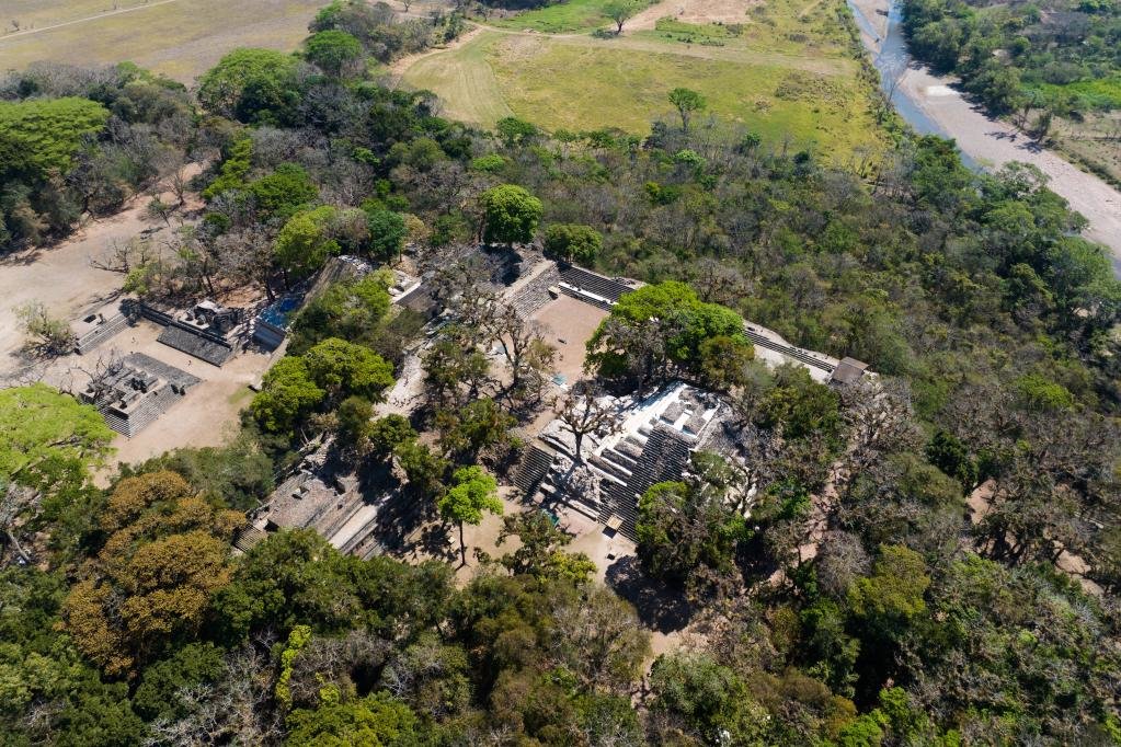 这是4月1日航拍的洪都拉斯科潘玛雅古城遗址（无人机照片）。（新华社记者辛悦卫摄）