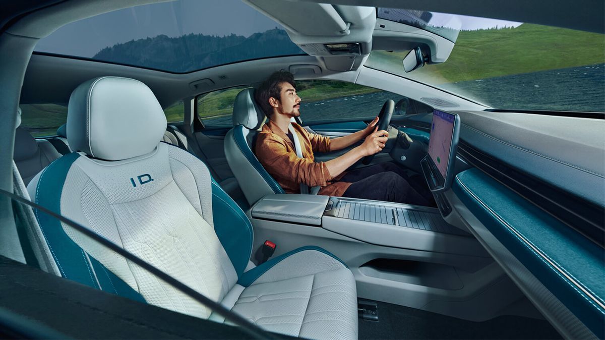 轴距比汉EV长,配置比Model 3高,大众ID.7 VIZZION哪款值得买?