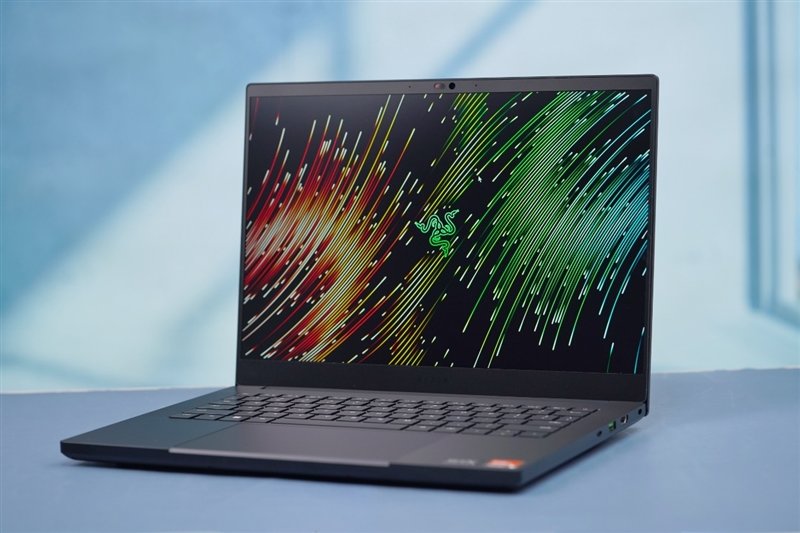 散热最强的14寸轻薄本!雷蛇灵刃14 2023评测:满血锐龙9 7940HS和满血RTX 4070 Laptop