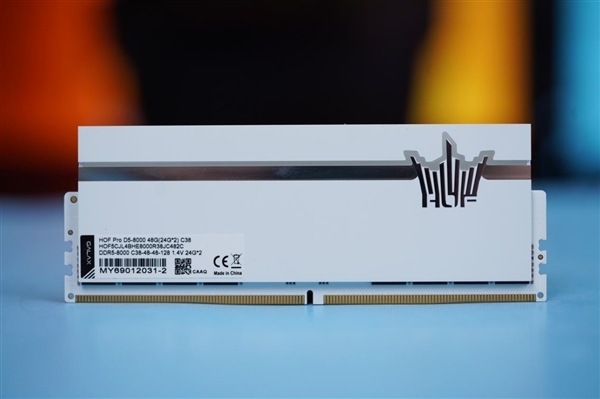 狂飙8000MHz!影驰HOF PRO DDR5-8000 24GB内存图赏