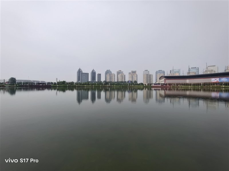 8mm机身以下我最能打!vivo S17 Pro评测:3499元轻薄手机之王