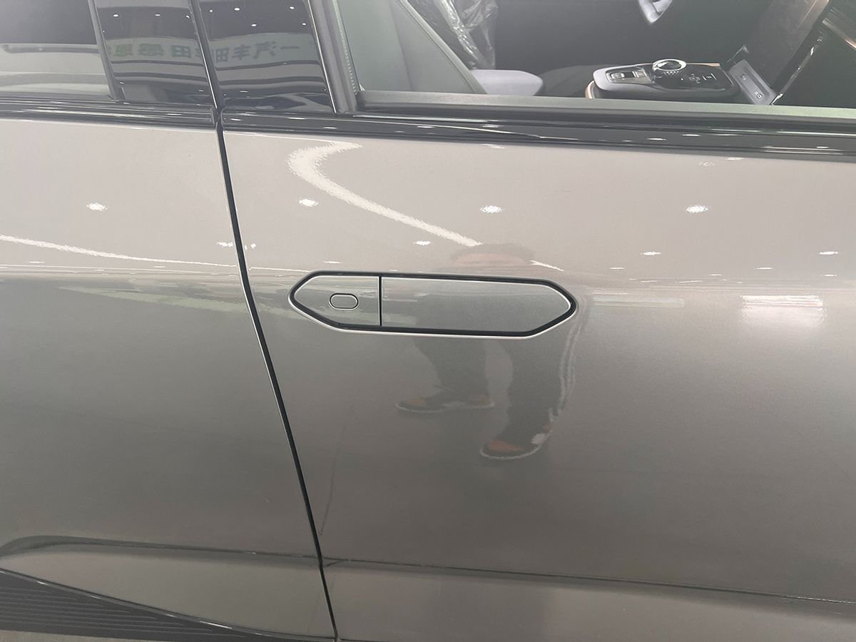 当燃油车霸主准备好好造一台电动车——丰田bZ3到店实拍