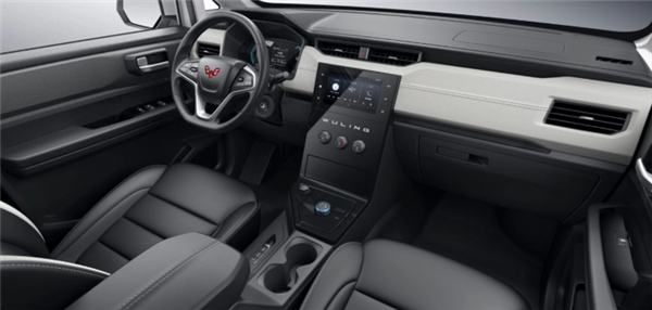 五菱纯电“MPV”悄然上市 提供7、8、9座可供选择 售14.58万起