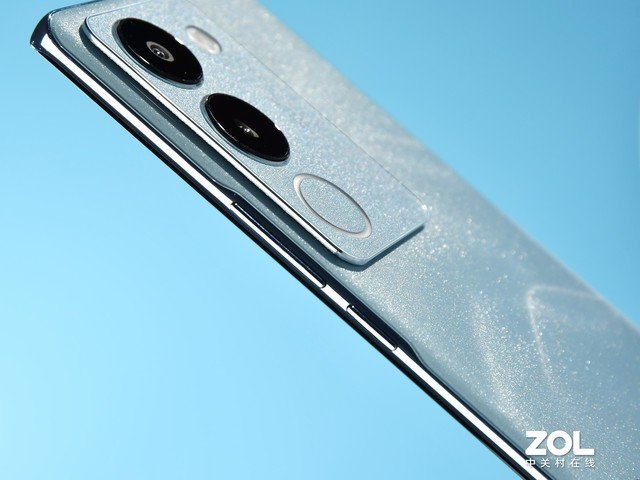 【有料评测】vivo S17评测:柔光突破极限 氛围随光而变