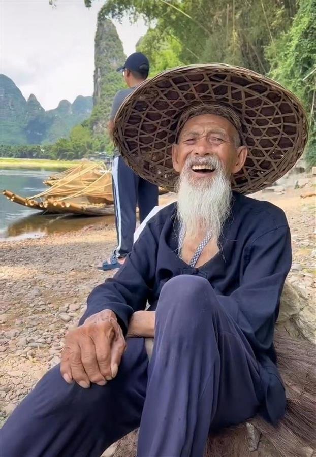 “20元人民币老爷爷”漓江渔翁离世,儿子:此前已经昏迷多天