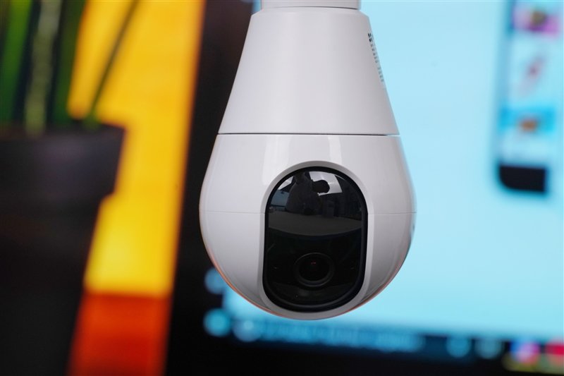 有灯座就能装 看家护院很省心!萤石C8b-4G版智能家居摄像机评测