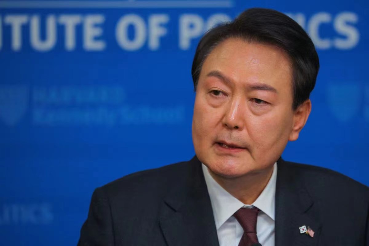尹锡悦当地时间28日在哈佛大学发表演讲。图自外媒