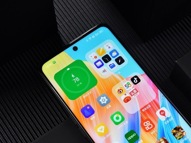1999元就能买到素皮新机 OPPO A1上手体验