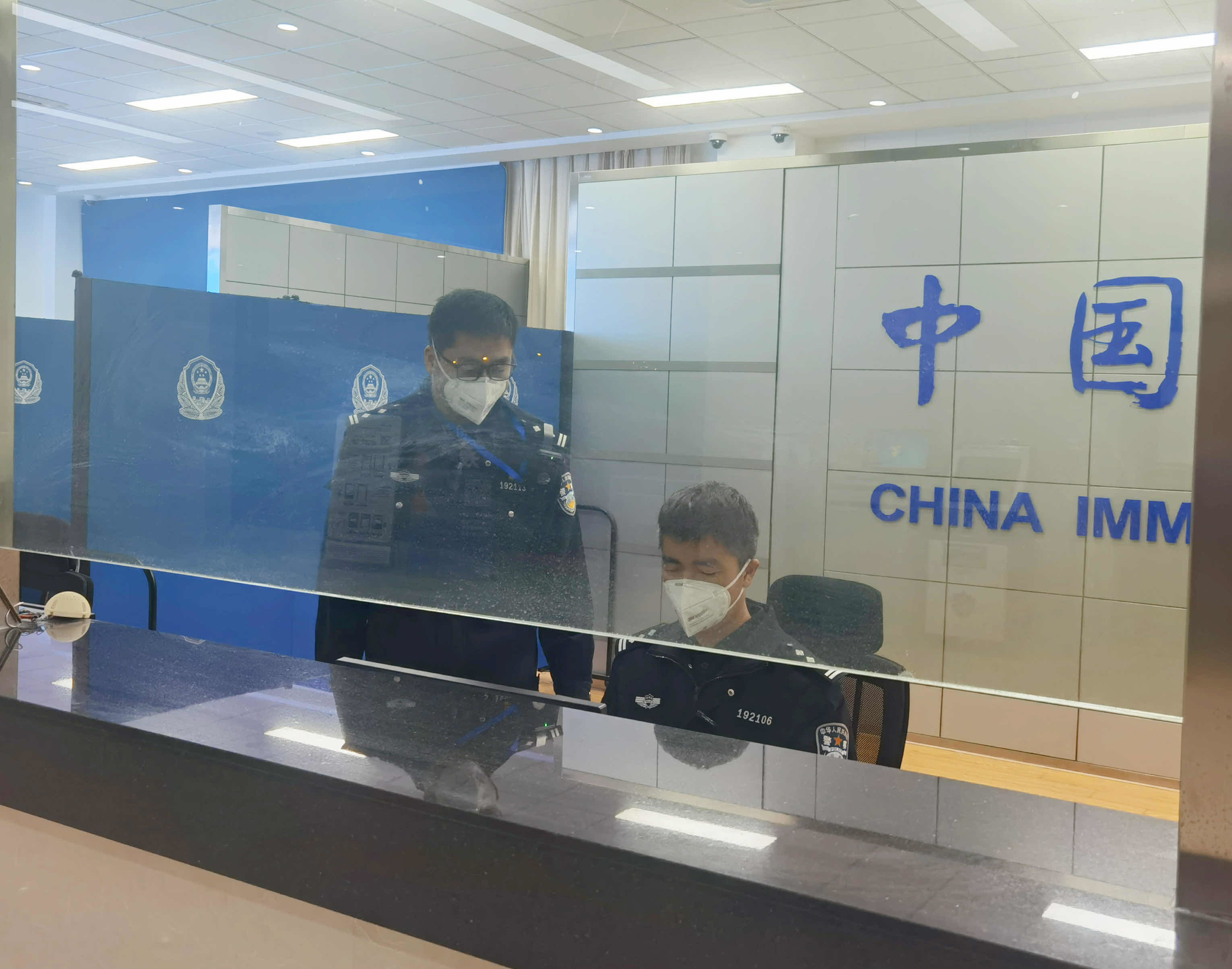 本文图均为上海边检供图