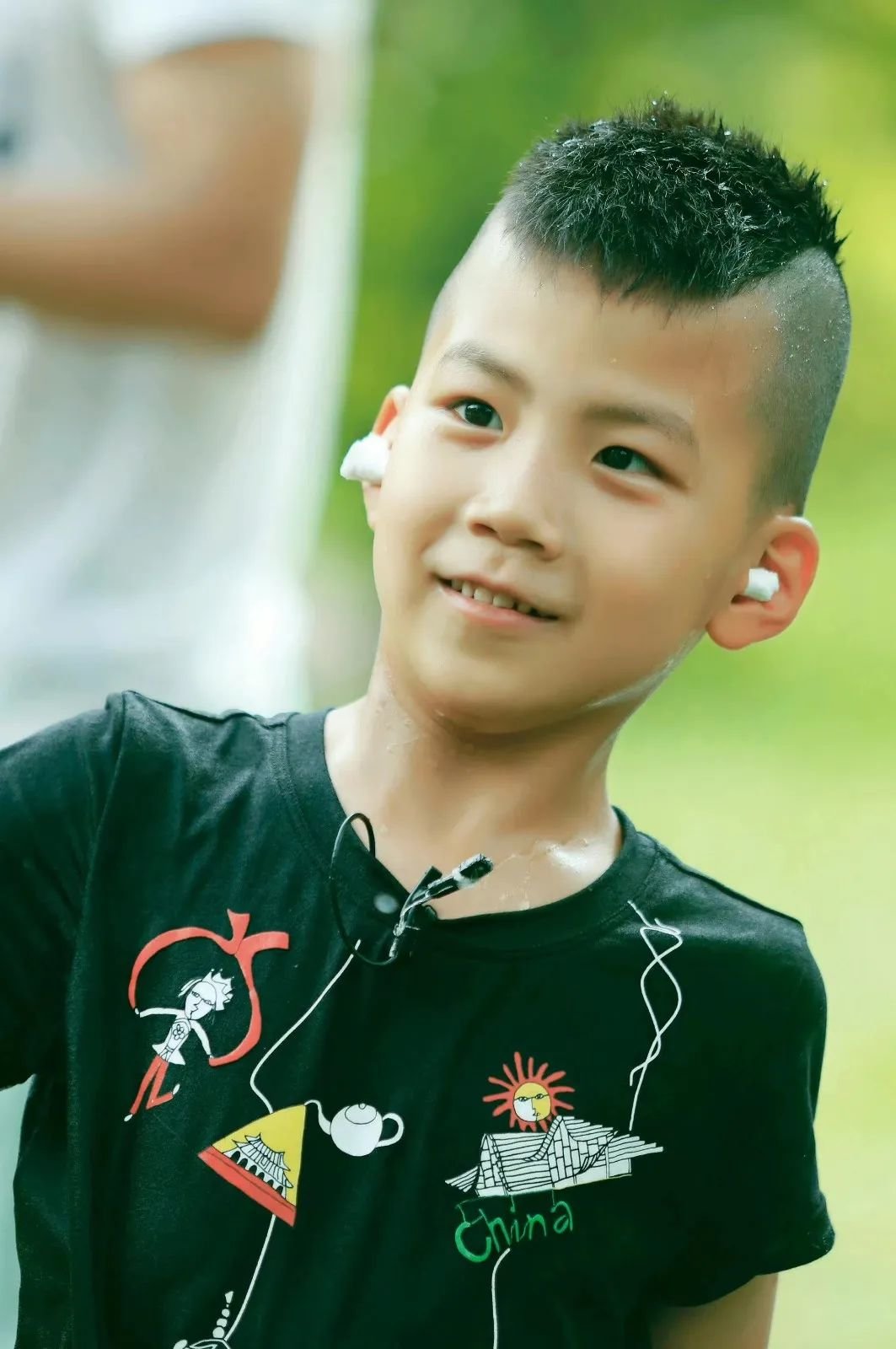 身高赶超爸爸了?_凤凰网娱乐_凤凰网