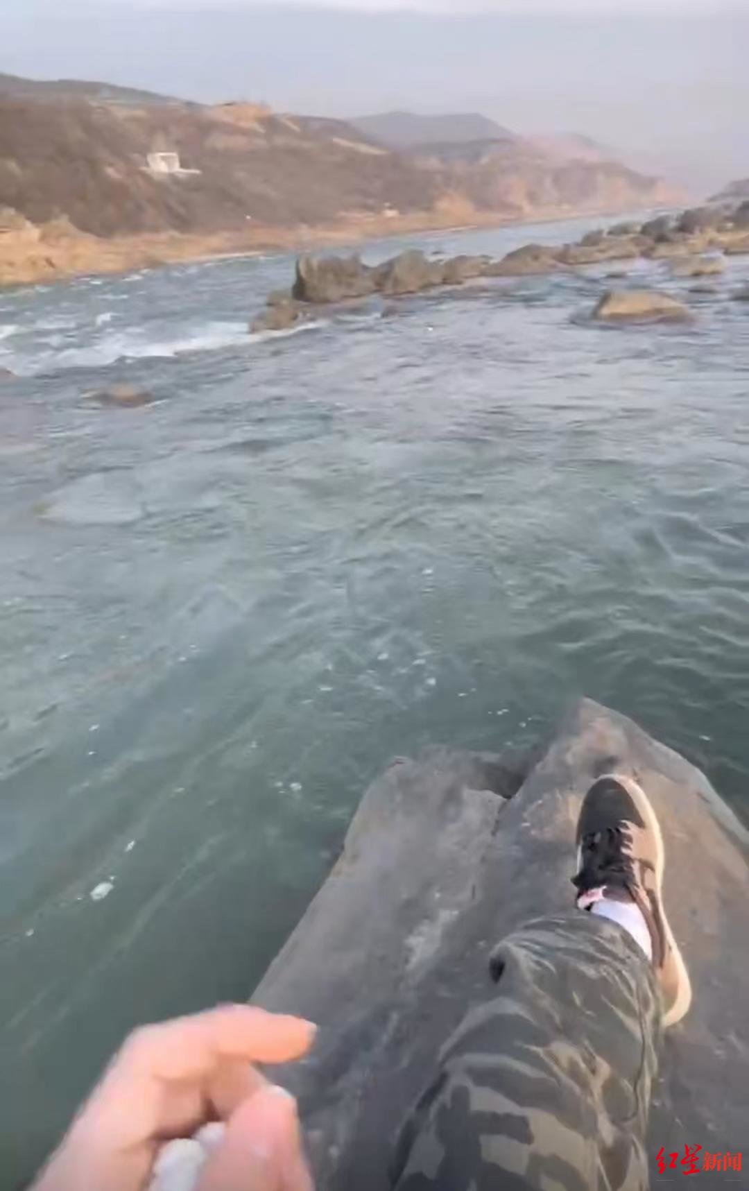 ↑涨水前,事发地附近情况 视频截图