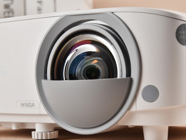 小空间实现大屏 明基JD530短焦投影评测