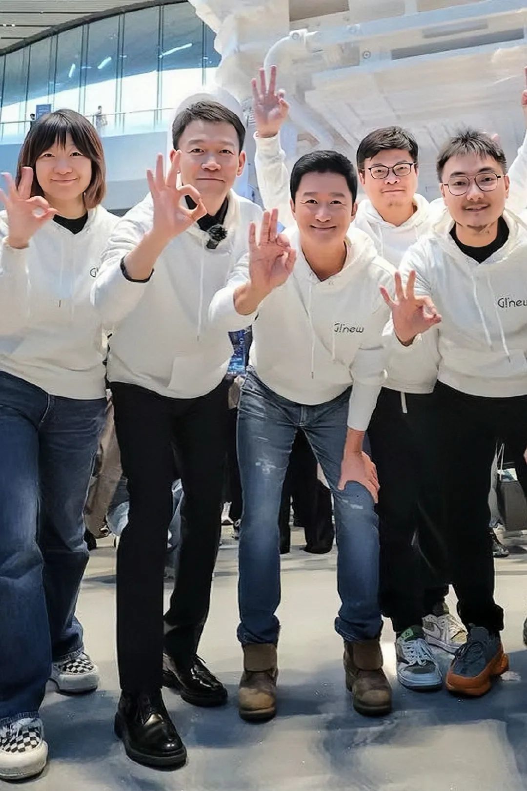 嗑他俩的有福了，嫂子都盖章允许了…