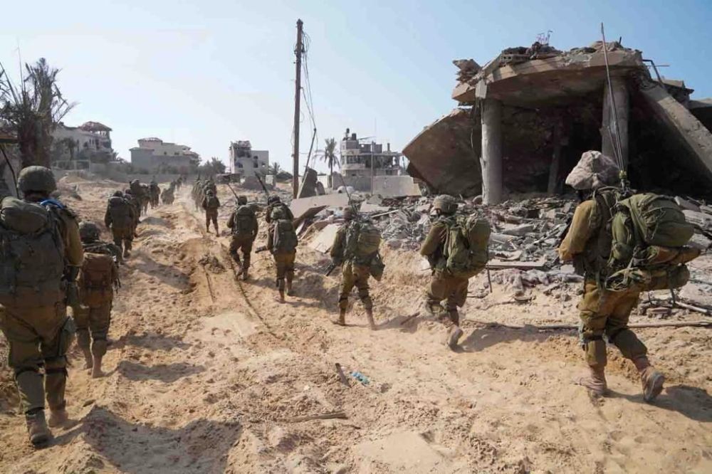 以色列国防军11月5日发布的照片显示，以军地面部队在加沙地带内部继续进行军事行动。（图源：以色列国防军）