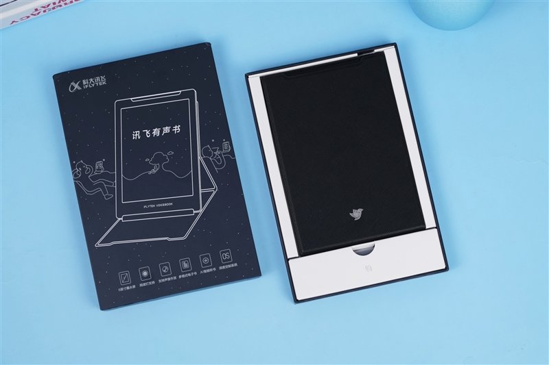 6英寸墨水屏带来全新听书体验!讯飞有声书评测:内置26种朗读主播 方言英语都能读