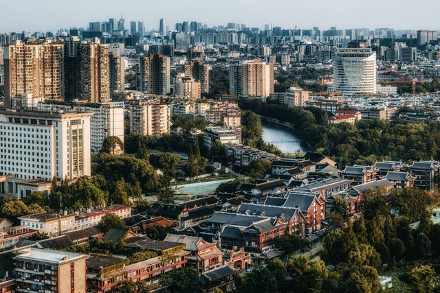 我的旅行装备 我为佳能EOS R6 Mark II配备的3支镜头