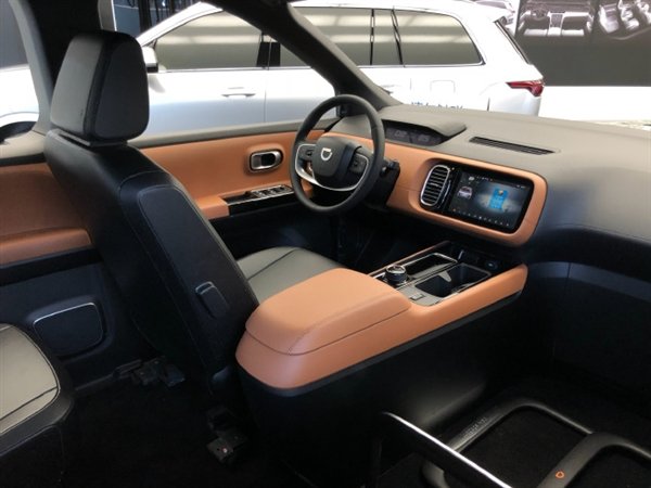 500km续航纯电MPV!李想首曝网约车D1 Plus:项目被叫停太遗憾